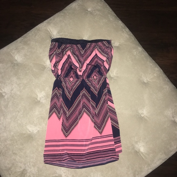 Express Dress (short) - Picture 2 of 3